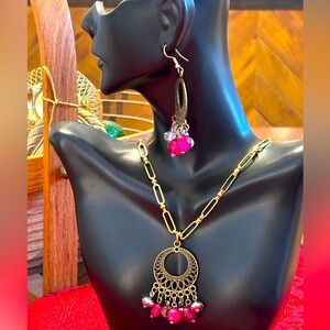 Handcrafted 24” crystal and hot pink manufactured bead necklace